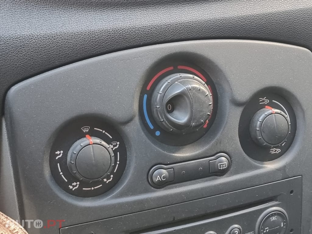 Renault Clio 1.2 16V Confort
