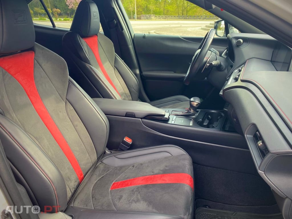 Lexus UX F Sport