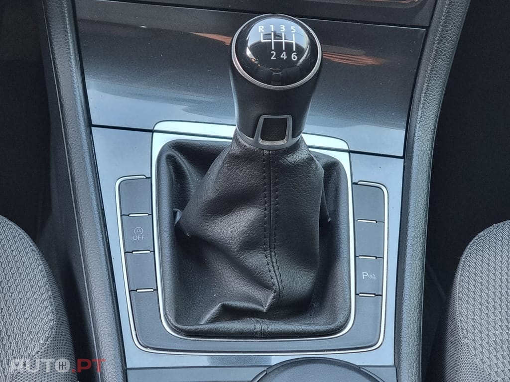 Volkswagen Golf 1.0 TSI Confortline