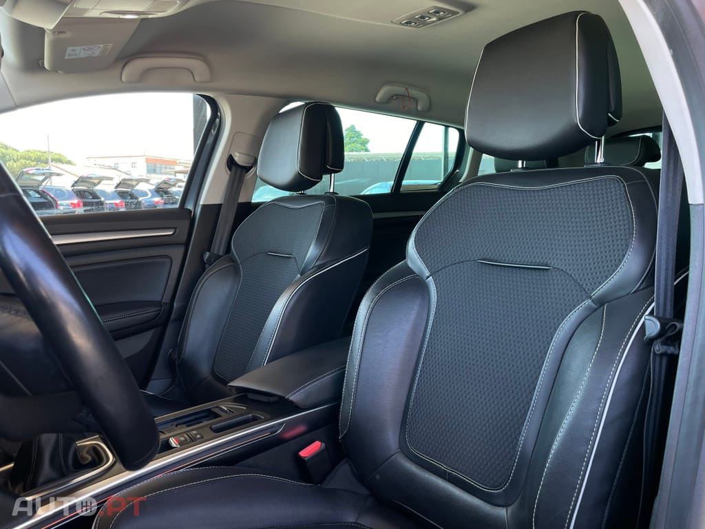 Renault Mégane Sport Tourer 1.5 Blue dCi Bose Edition