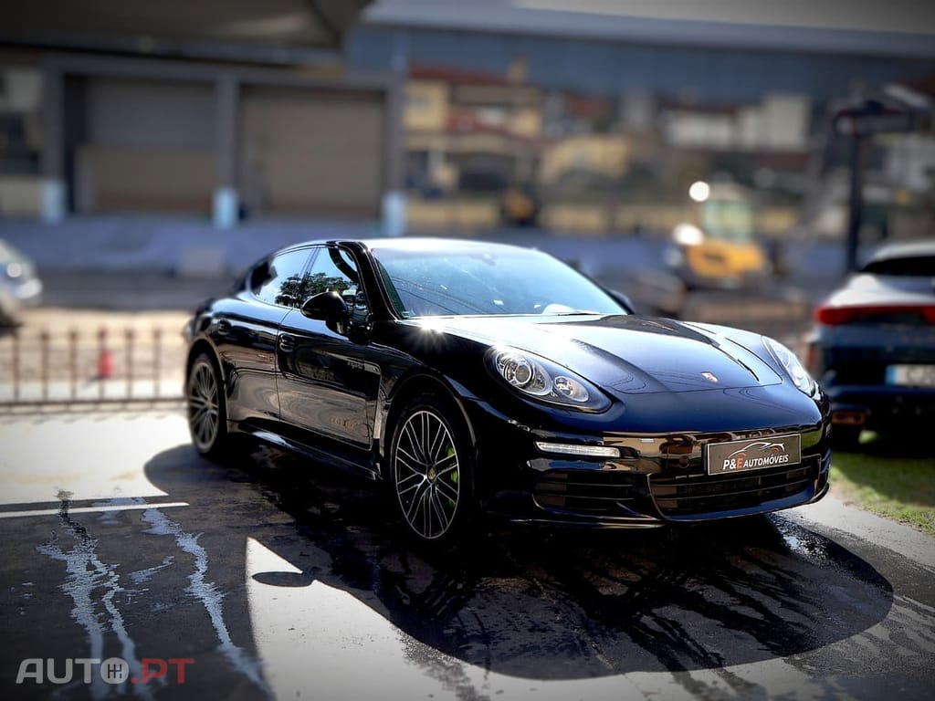 Porsche Panamera S e-Hybrid