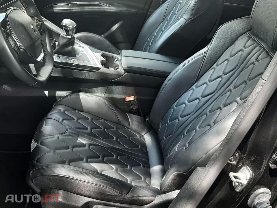 Peugeot 5008 1.5 BlueHDi Allure Pack