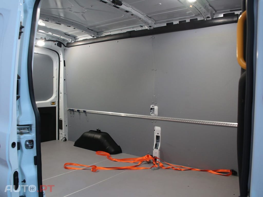 Ford Transit I.V.A DEDUTÍVEL L3H2 Trend