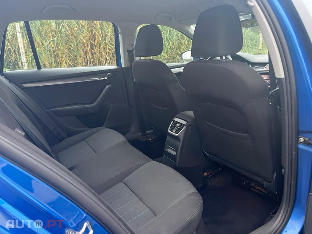Skoda Octavia Break 1.6 TDI DSG Premium Edition