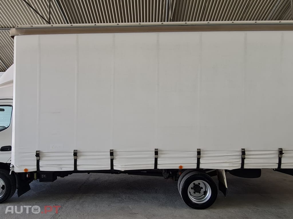 Toyota Dyna Contentor Lona Tipo TIR
