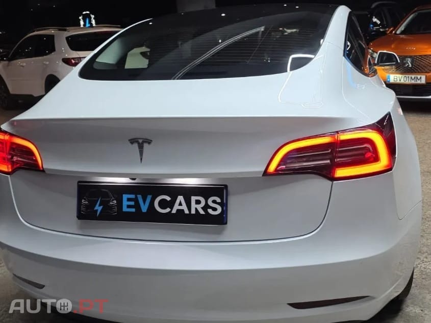 Tesla Model 3 Long Range Tração Traseira