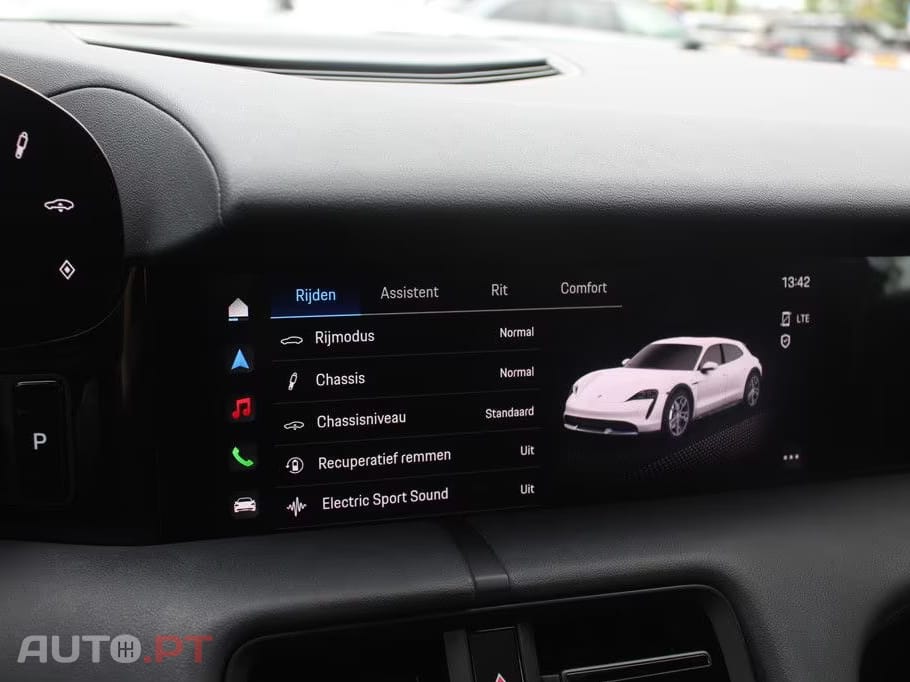 Porsche Taycan 93 kWh
