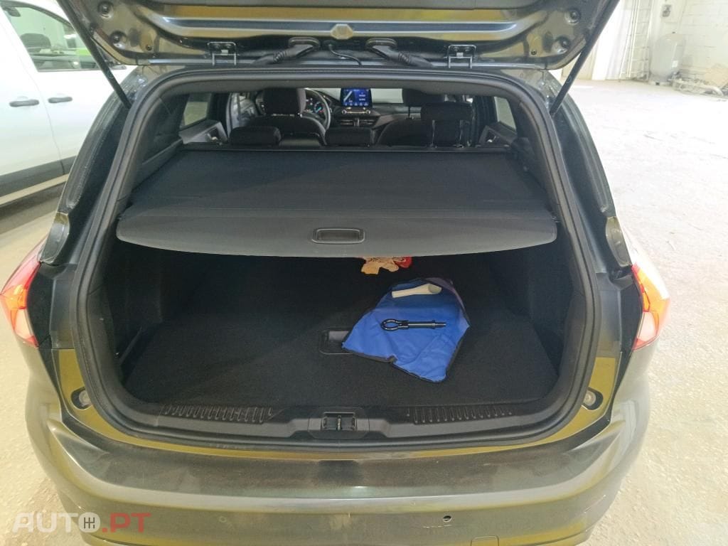 Ford Focus SW 1.0 EcoBoost MHEV ST-Line