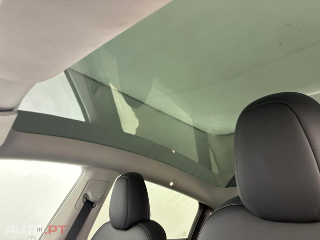Tesla Model Y Long Range Dual Motor AWD