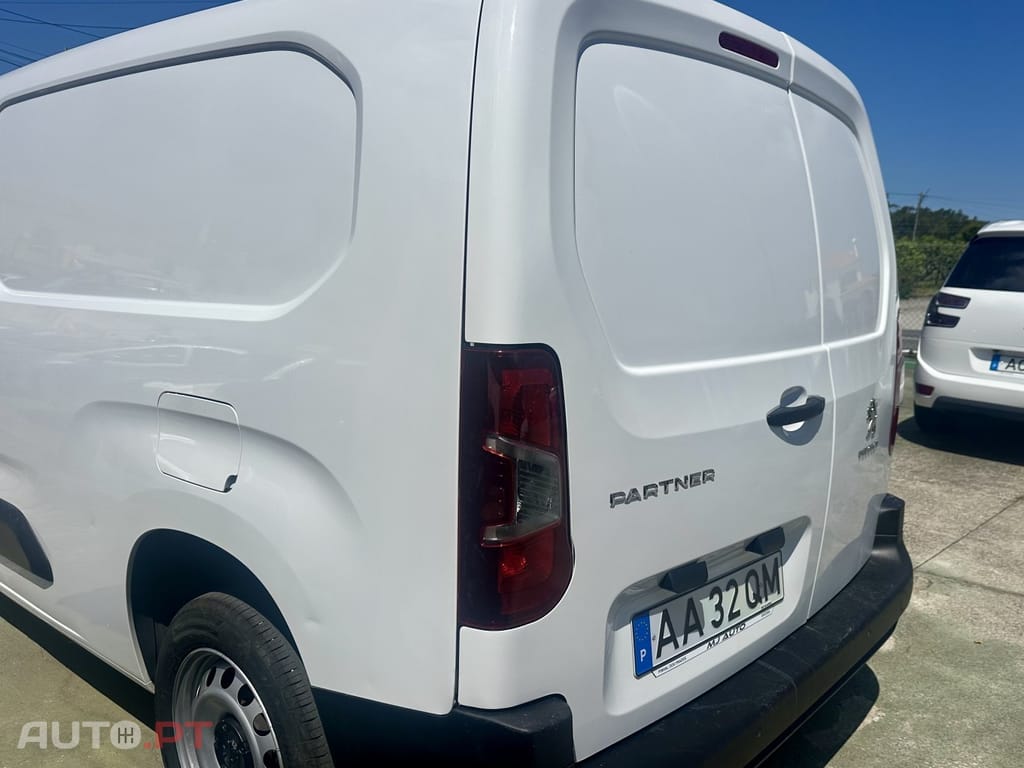 Peugeot Partner 1.5 BlueHDi Pemium Longa