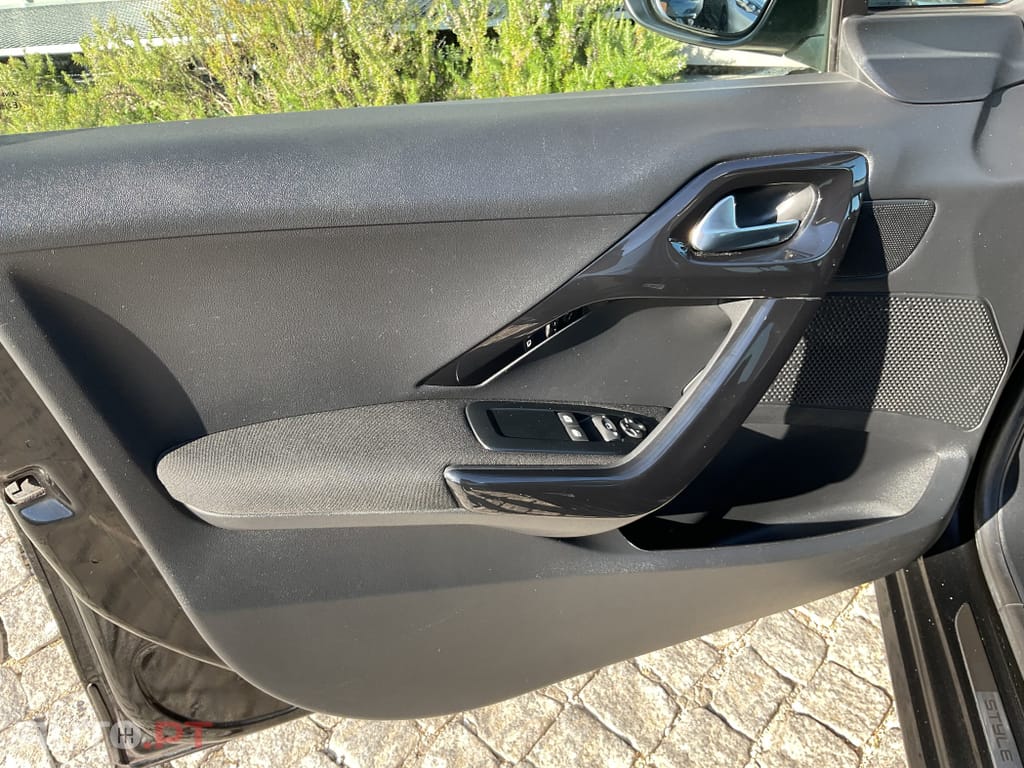Peugeot 208 1.2 PureTech Style