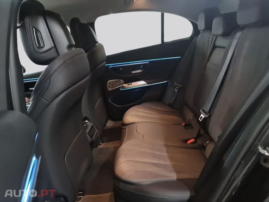 Mercedes-Benz E 300 I.V.A DEDUTIVEL e Avantgarde Adv
