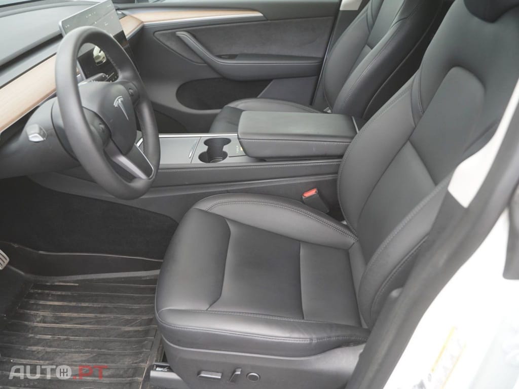 Tesla Model Y I.V.A DEDUTIVEL Performance 