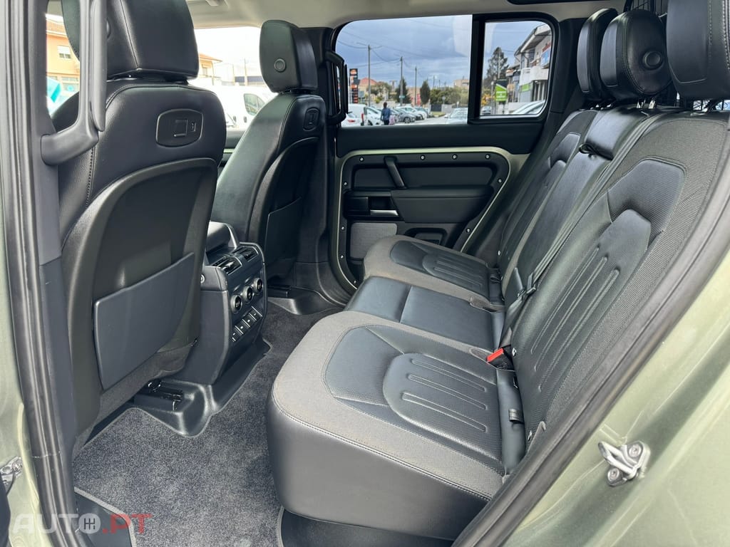 Land Rover Defender 2.0 D 110 AWD S