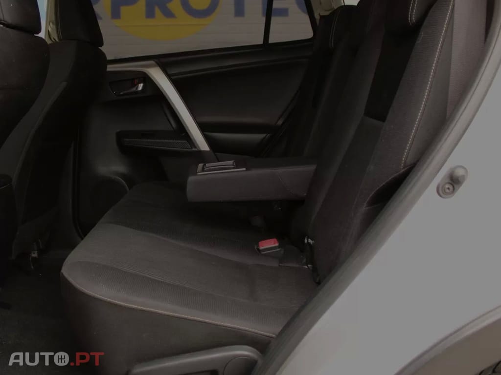 Toyota RAV4 2.0 D-4D Comfort+GPS