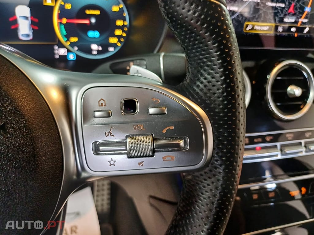 Mercedes-Benz GLC 300 DE AMG LINE 4MATIC