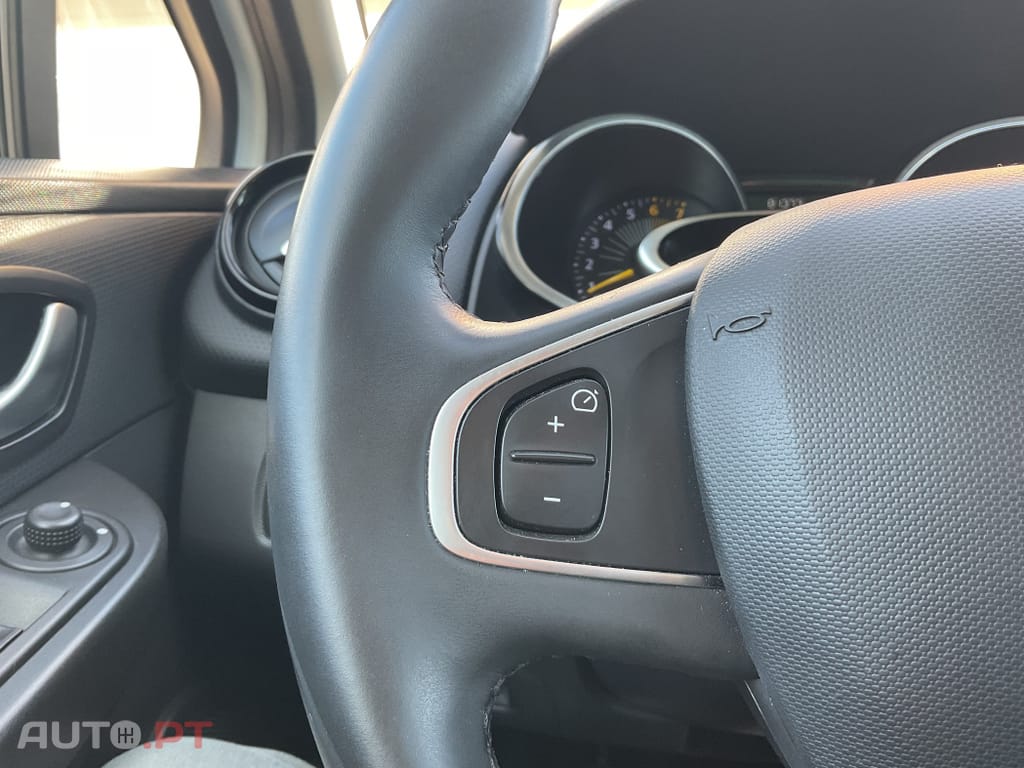 Renault Clio Sport Tourer 0.9 TCE Limited