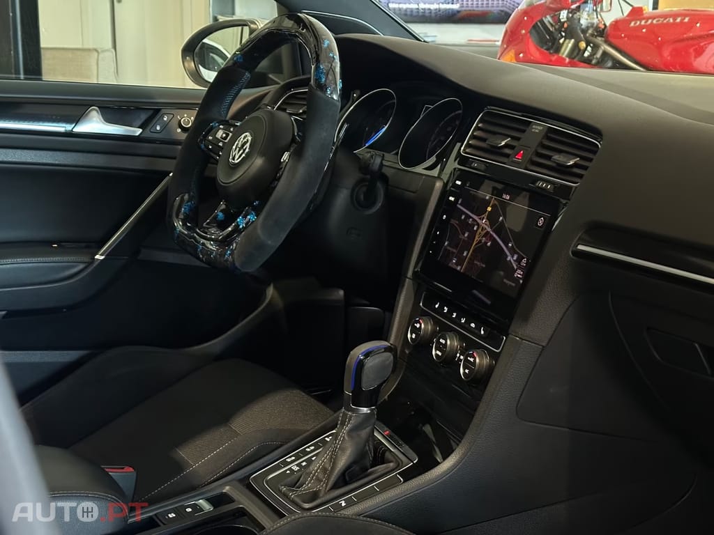 Volkswagen Golf Variant 2.0 TSI R 4Motion