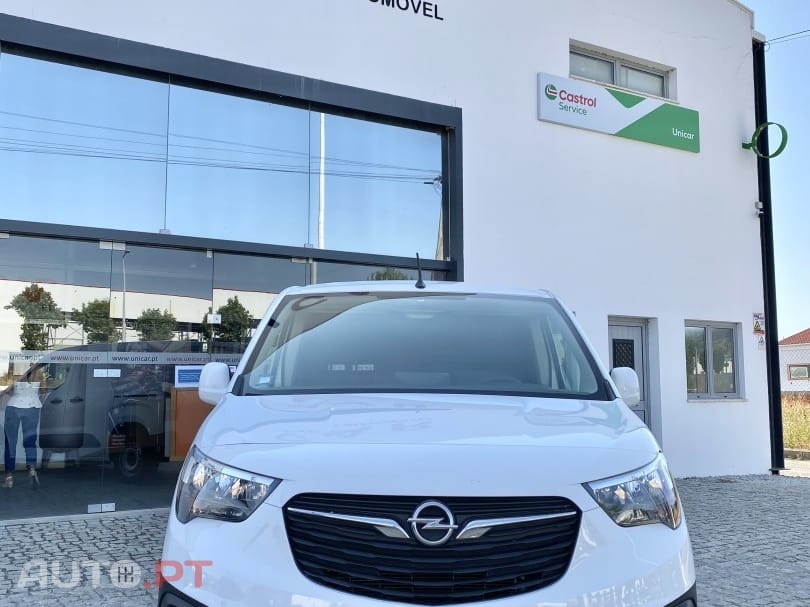 Opel Combo 3-lugares