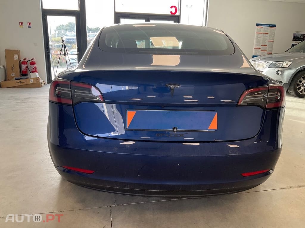 Tesla Model 3 Standard Range Plus RWD
