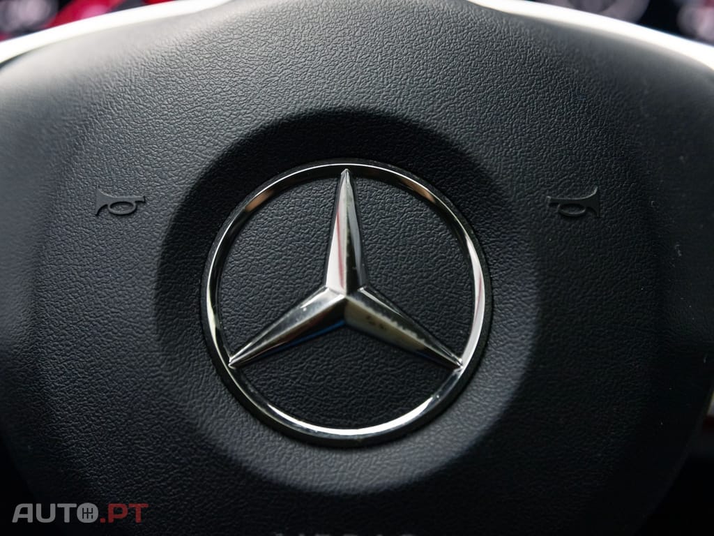 Mercedes-Benz E 220 d AMG Line