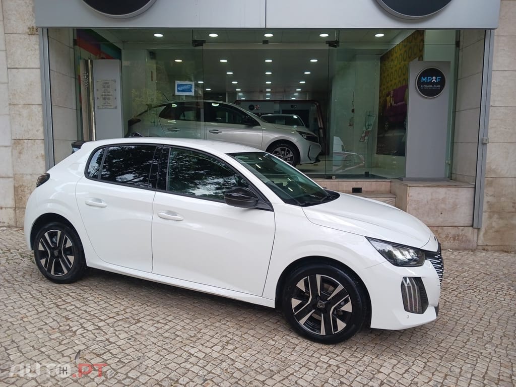 Peugeot 208 1.2 Hybrid Allure e-DCS6