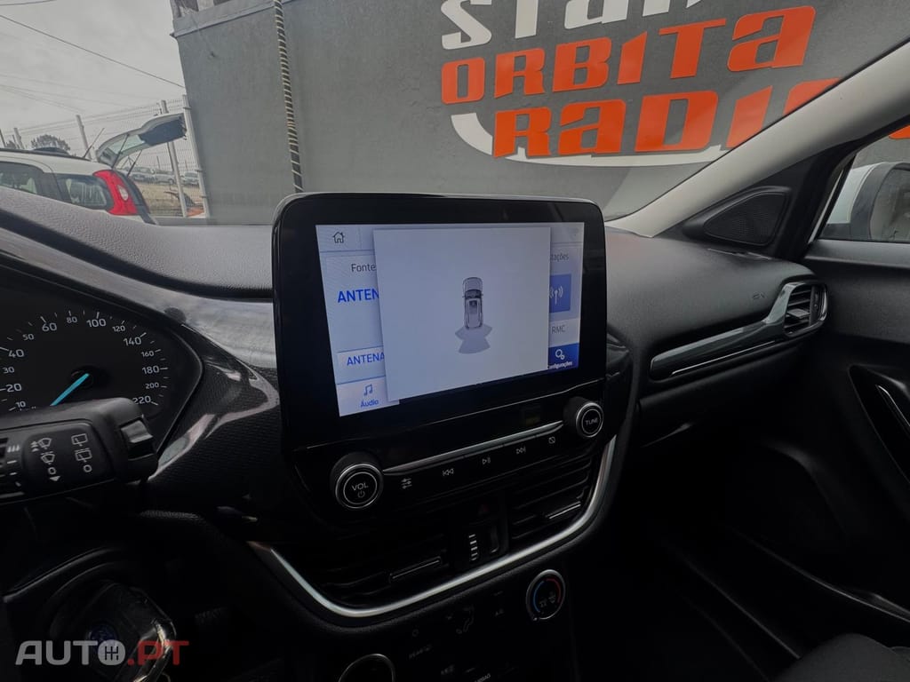 Ford Puma 1.0 EcoBoost MHEV Titanium