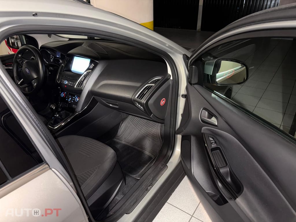 Ford Focus SW Titanium