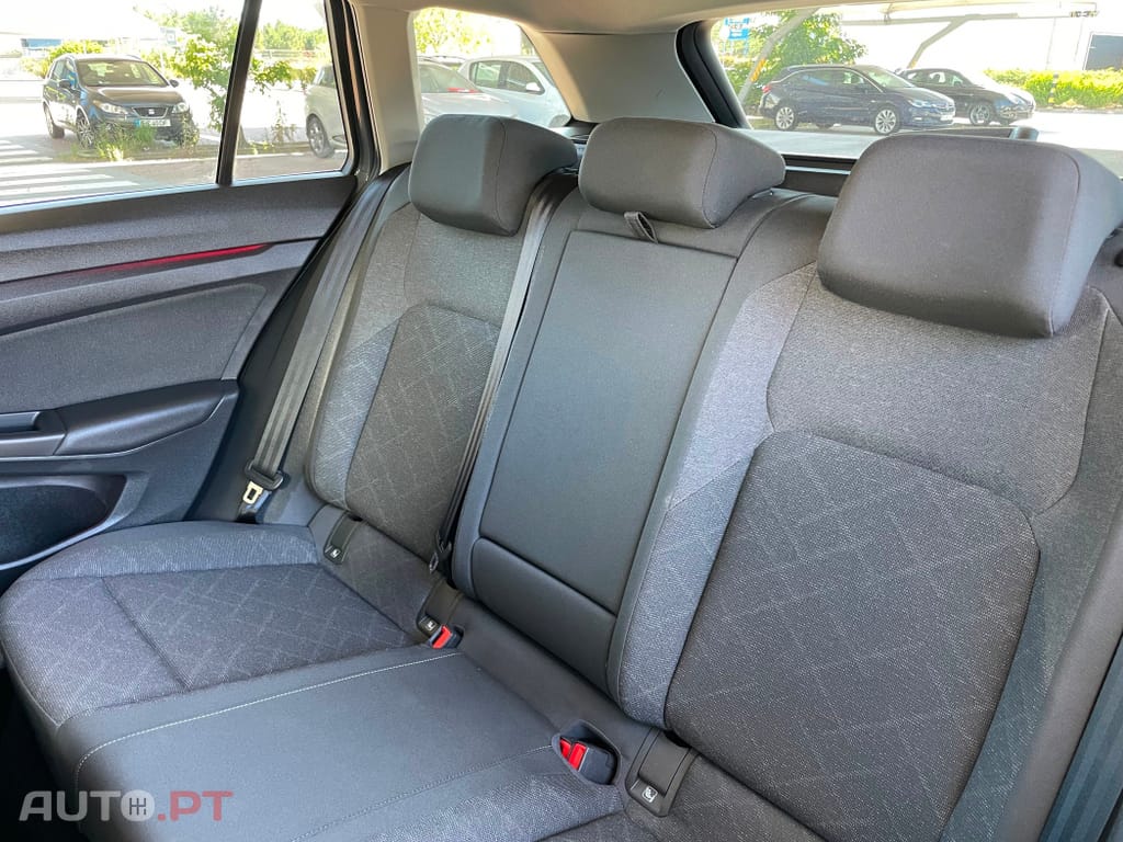 Volkswagen Golf Variant 1.5 eTSI OPF DSG Life