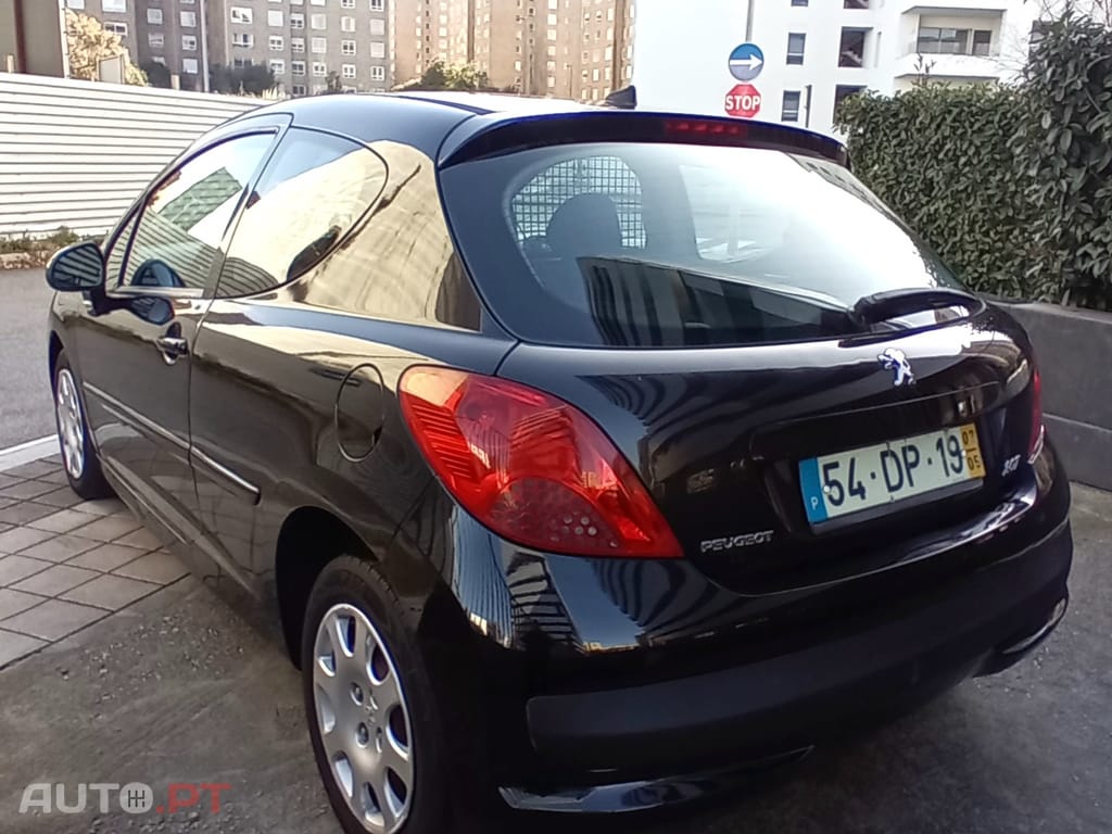 Peugeot 207 1.4 HDI 70CV