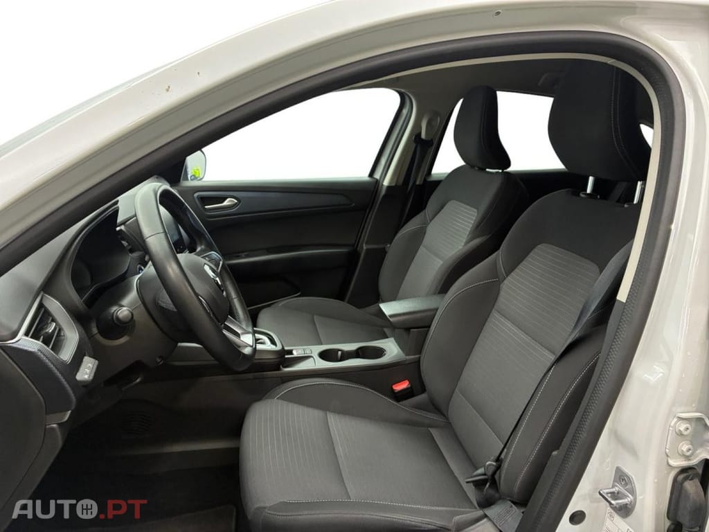 Renault Arkana E-Tech Evolution