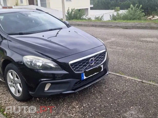 Volvo V40 Cross Country momentum