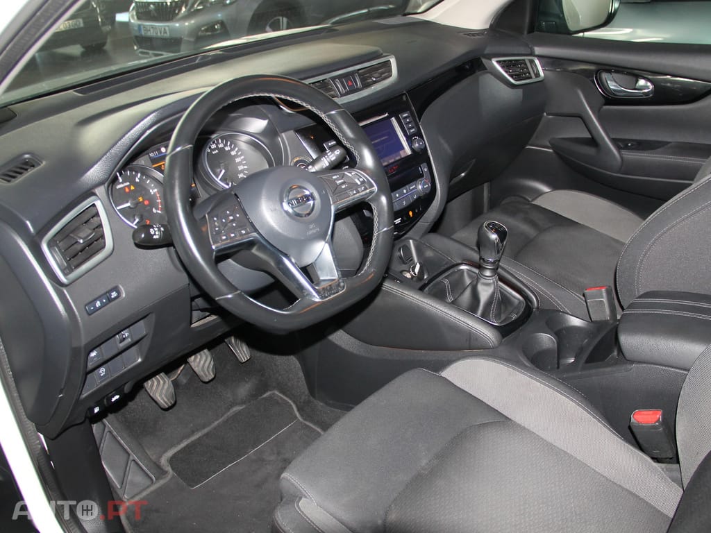 Nissan Qashqai 1.5 dCi N-Connecta