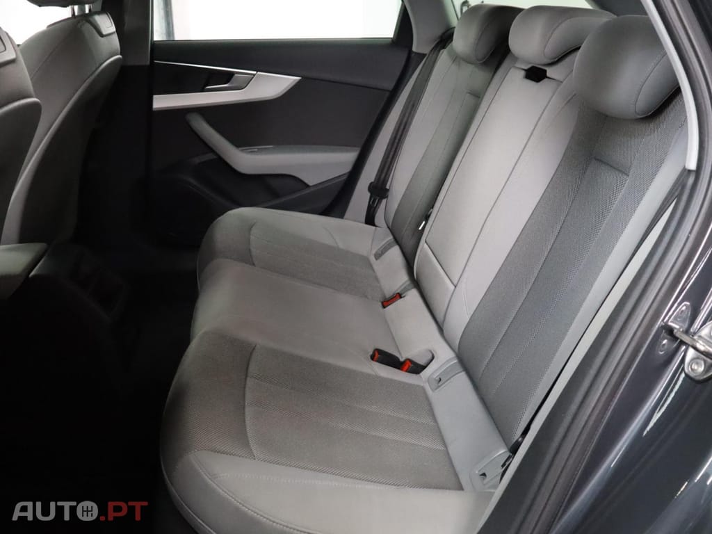 Audi A4 35 TDI S tronic Avant