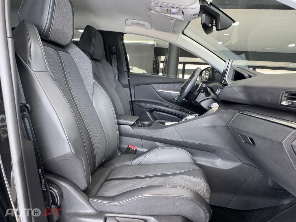 Peugeot 3008 1.6 Hybrid Active Pack e-EAT8