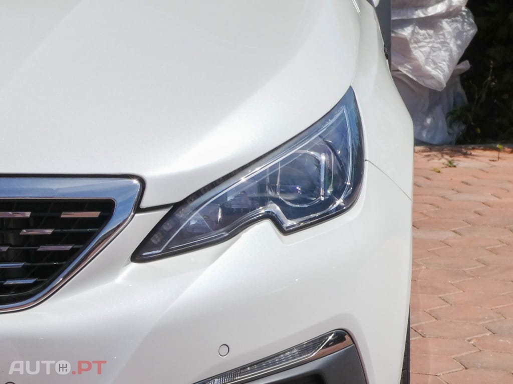 Peugeot 308 1.5 BlueHDi GT Line — fotografia 6