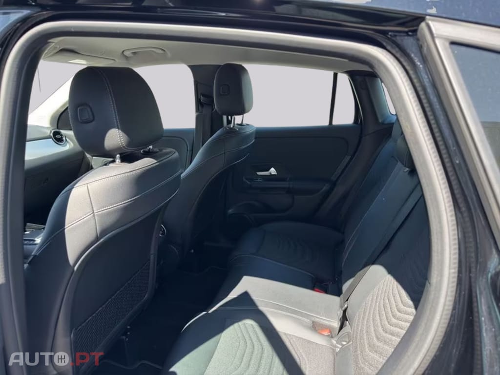 Mercedes-Benz GLA 250 I.V.A DEDUTIVEL e Style