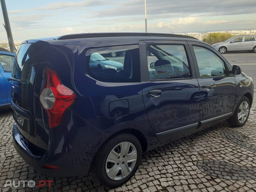 Dacia Lodgy Blue dCi 95 Essential
