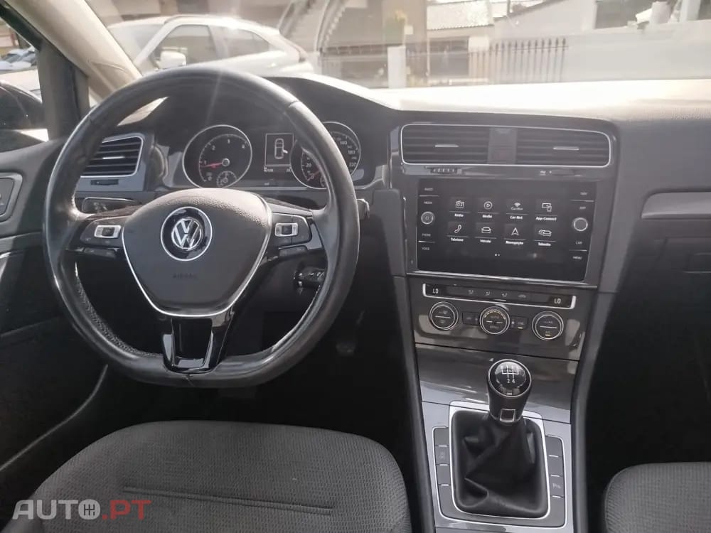 Volkswagen Golf 1.6 TDI Confortline