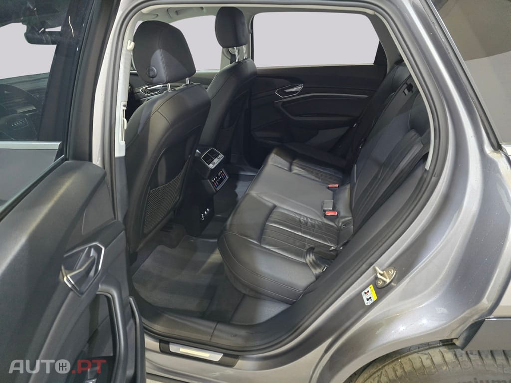 Audi E-Tron 55 Quattro Advanced