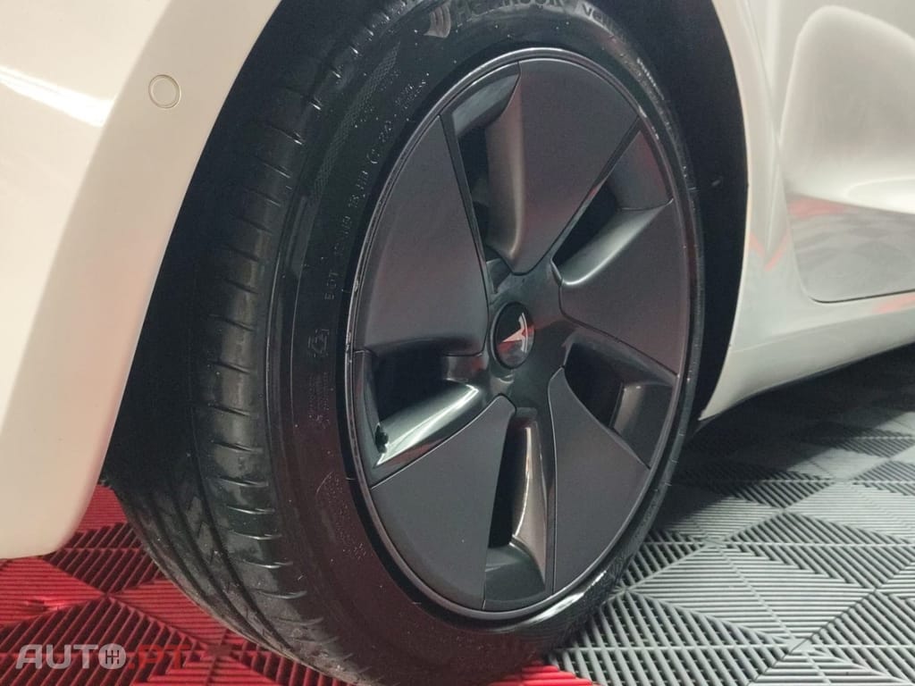 Tesla Model 3 Performance Tração Integral