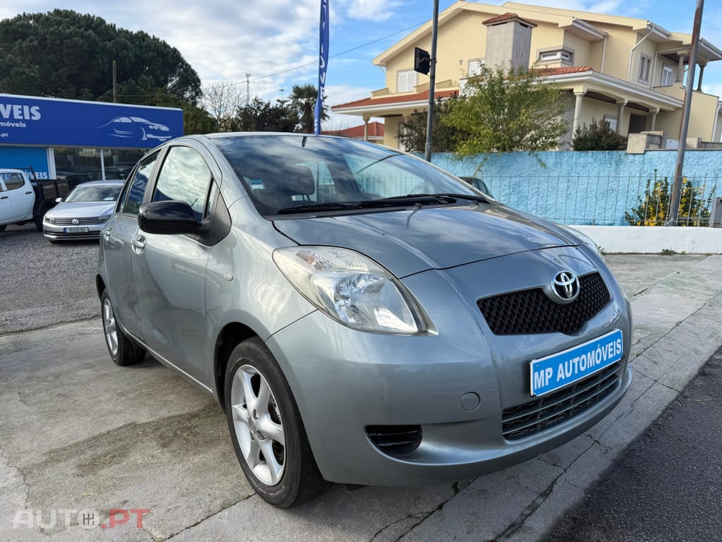 Toyota Yaris 1.0 VVT-i AC
