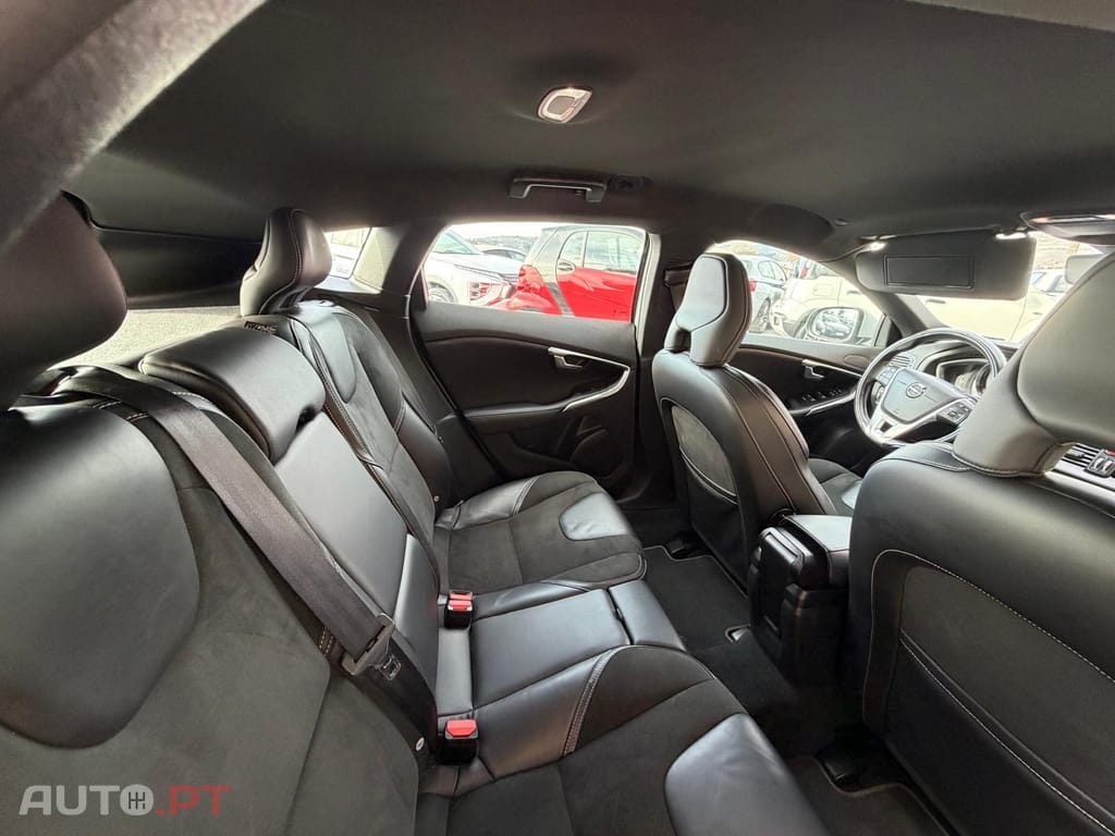 Volvo V40 2.0 D3 R-Design Geartronic