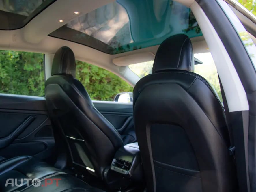 Tesla Model 3 Standard Range Plus RWD