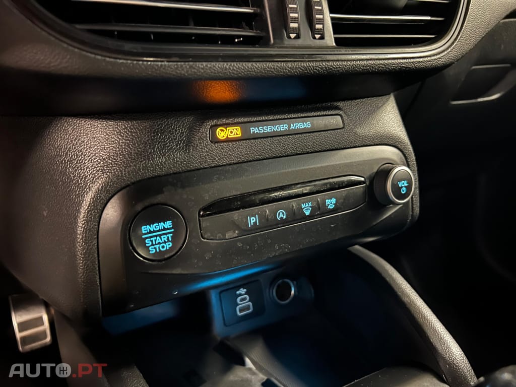 Ford Focus 1.0 EcoBoost MHEV ST-Line