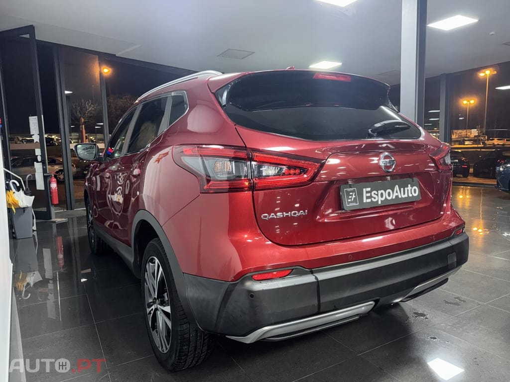 Nissan Qashqai 1.5 dCi N-Connecta J18