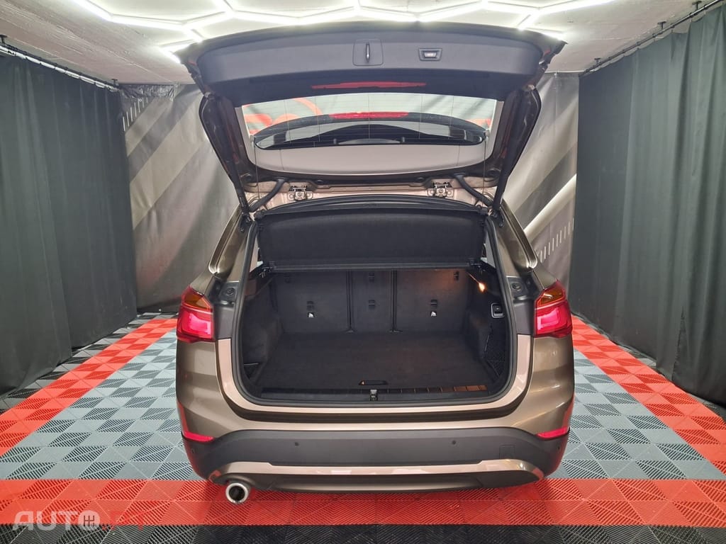 BMW X1 16 d sDrive Advantage