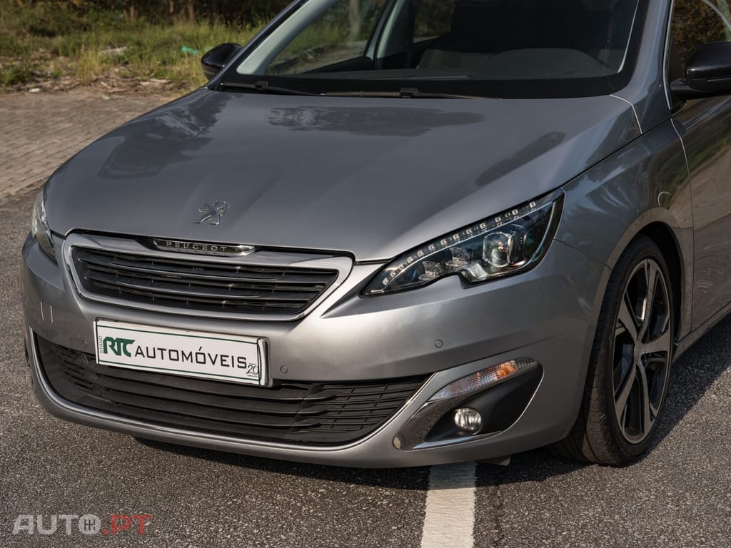 Peugeot 308 1.2 PureTech Allure J18