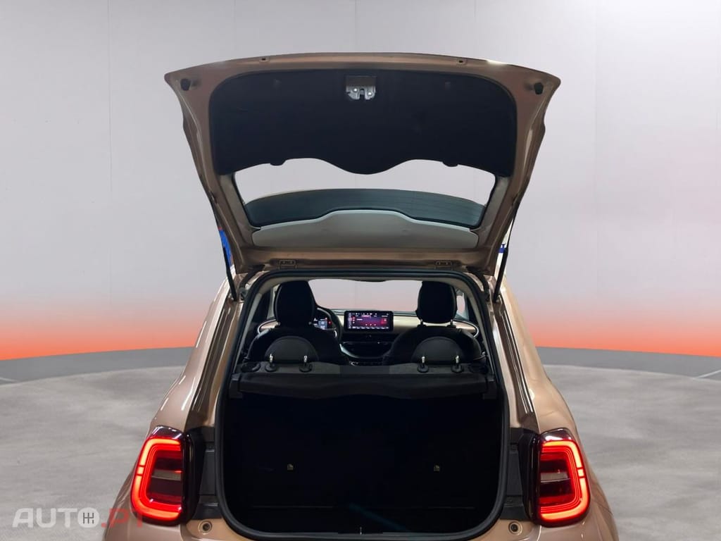 Fiat 500e Icon Plus 42 KWh