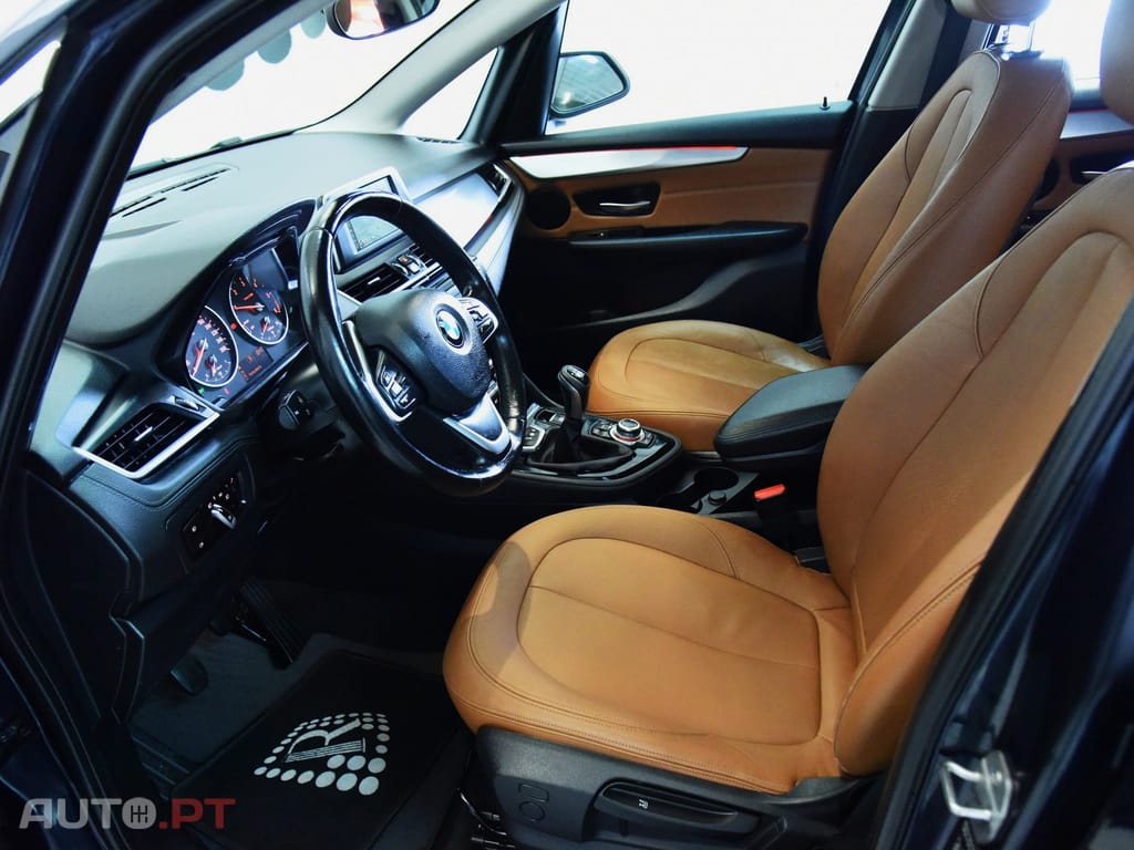 BMW 216 d Line Luxury